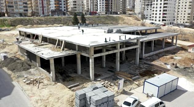 Semt Pazarı ve Kapalı Otopark — görsel 1